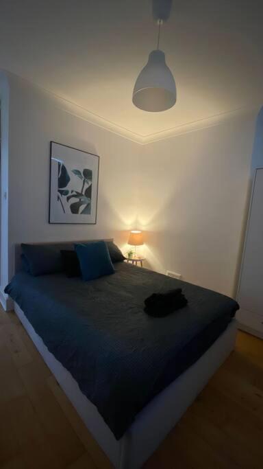 2 Bedroom Flat In Camberwell Green - Central Location With Excellent Connections To Tourist Attractions And Main London Airports Eksteriør bilde