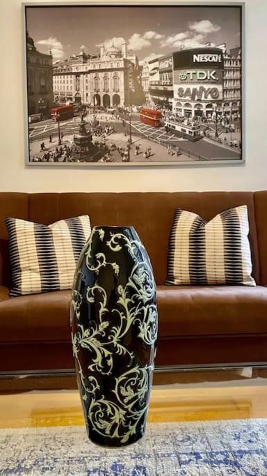 2 Bedroom Flat In Camberwell Green - Central Location With Excellent Connections To Tourist Attractions And Main London Airports Eksteriør bilde
