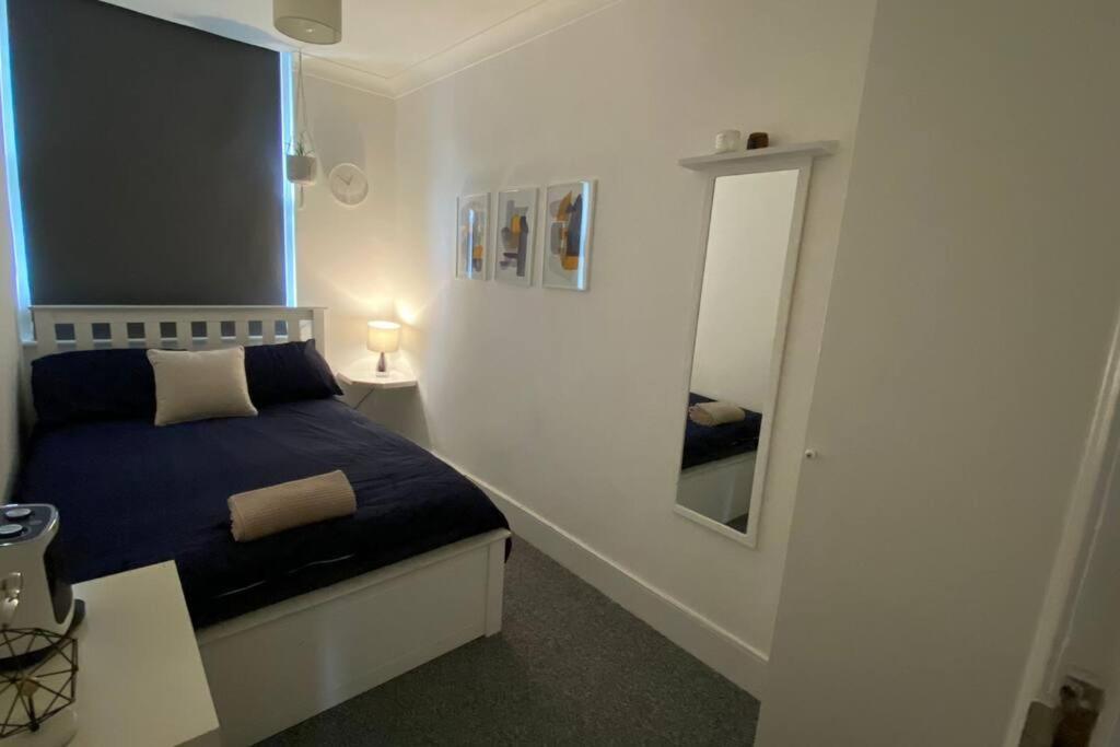 2 Bedroom Flat In Camberwell Green - Central Location With Excellent Connections To Tourist Attractions And Main London Airports Eksteriør bilde